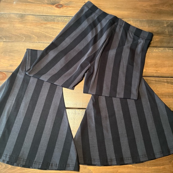 Killstar Inferno room flares, size M - Picture 4 of 4